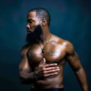 Meet your Posher, Chuck